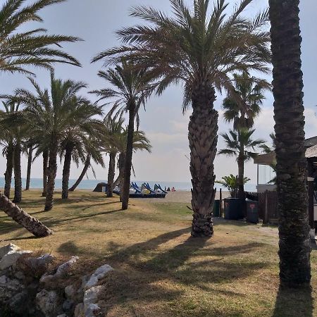 Apartamento En La Playa 托雷莫利诺斯 外观 照片