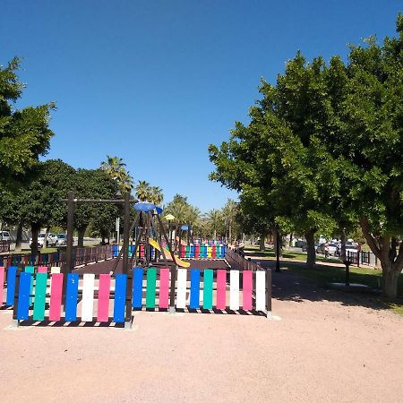 Apartamento En La Playa 托雷莫利诺斯 外观 照片