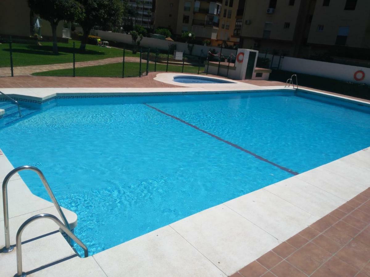 Apartamento En La Playa 托雷莫利诺斯 外观 照片