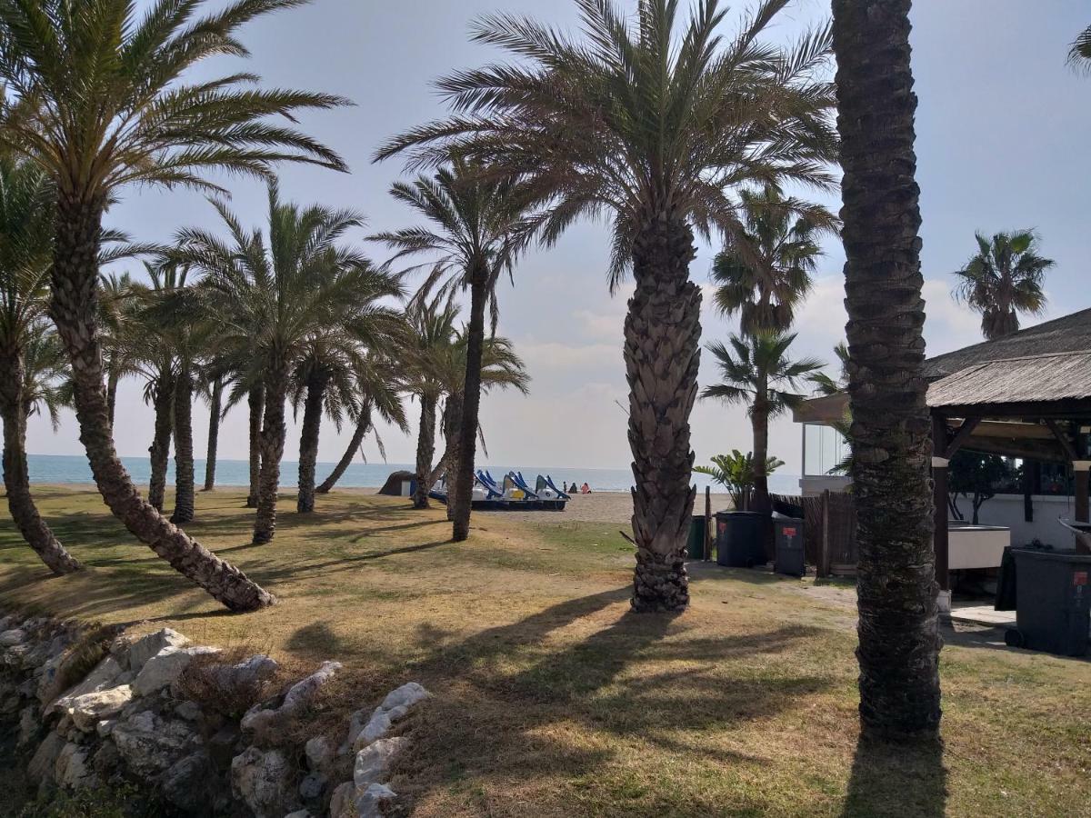 Apartamento En La Playa 托雷莫利诺斯 外观 照片